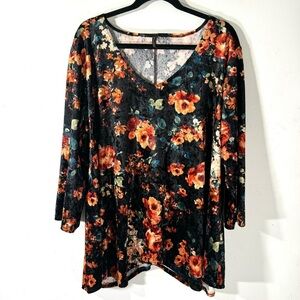 Bleeker & McDougal Velvet floral Tunic Top 2/$35